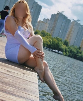 Живу в Москве, городе, который никогда не спит, как и я. Моя неотразимая внешность и заманчивая фигура подарят тебе незабываемые моменты наслаждения. Могу стать твоей идеальной компаньонкой на любое мероприятие или просто провести ночь в твоем обаятельном обществе. Приглашаю вас в мой мир наслаждений, где фантазии сбываются и время останавливается. Я умею поддержать любую беседу, создать уютную атмосферу и подарить тебе волшебные моменты. Фото в моем профиле говорят сами за себя, оцени мою красоту и обольсти воображение. Встреча со мной станет истинным открытием и запомнится на долгие годы! 💋 Людмила